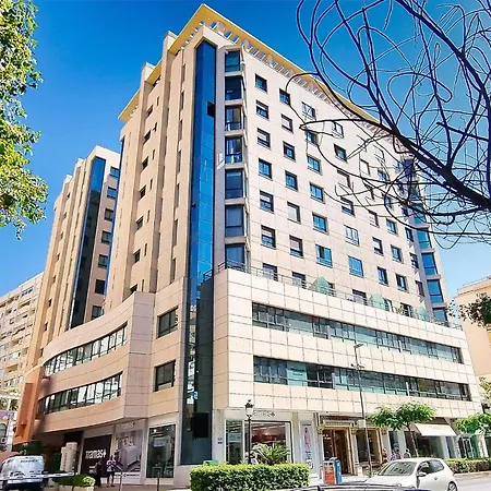 Apartment One-bedroom In Centre With Parking Included Marbella